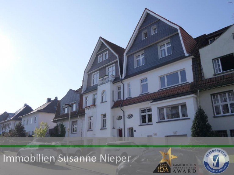 Hausansicht Solingen Dachgeschosswohnung Wohnperle mit Einbauk�che im Herzen von Solingen Ohligs