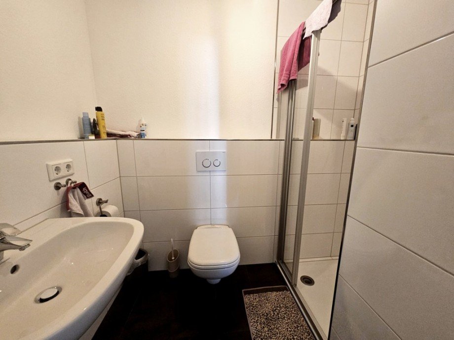 zweites Badezimmer Etagenwohnung Solingen