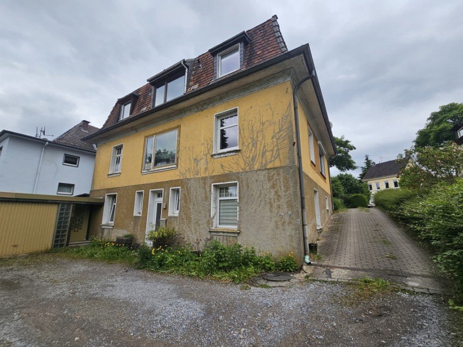R�ckansicht Mehrfamilienhaus Solingen