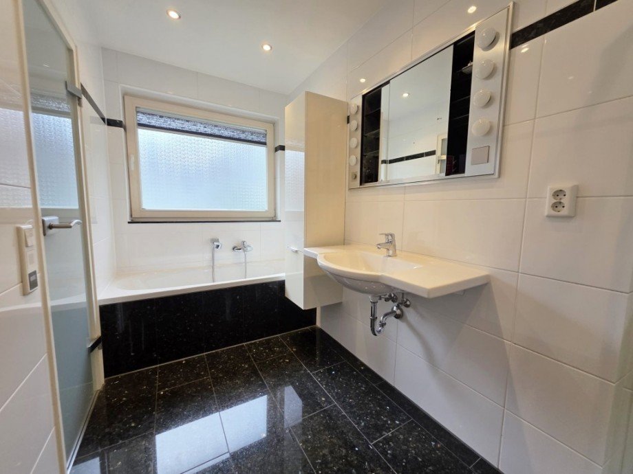 Badezimmer Einfamilienhaus Solingen