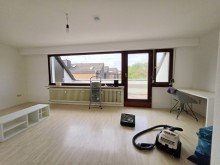 Wohnzimmer Gepflegtes 6-Familienhaus in Hilden. Attraktiver Wohnstandort zwischen Rheinland und Bergischem Land