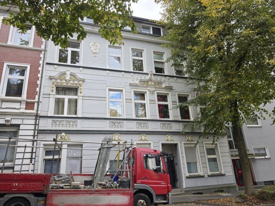 Hausansicht Etagenwohnung Solingen