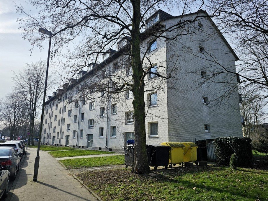 Hausansicht Dachgeschosswohnung D�sseldorf