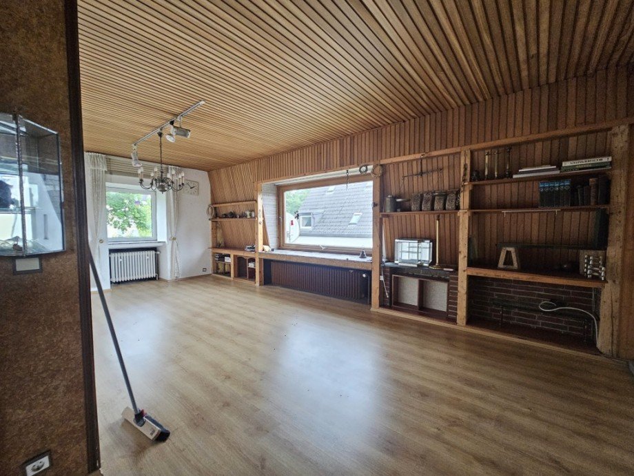 Wohnraum OG Mehrfamilienhaus Solingen