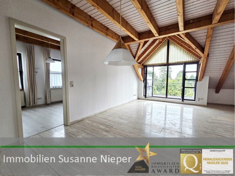 Wohnzimmer Solingen Dachgeschosswohnung Gem�tlich mit Stil, Charme und Dachterrasse in Solingen H�hscheid