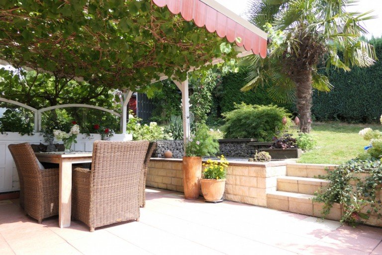 Terrasse Solingen Zweifamilienhaus Bezauberndes Zweifamilienhaus mit gro�em Zier- und Nutzgarten an der Stadtgrenze zu Haan