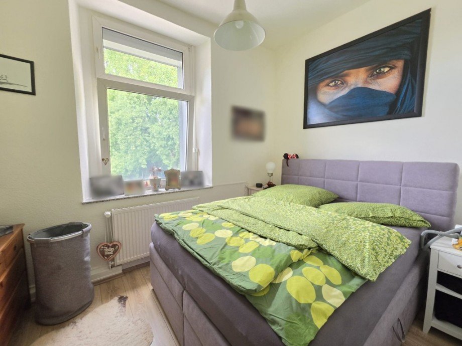 Schlafzimmer 1.OG Mehrfamilienhaus Solingen