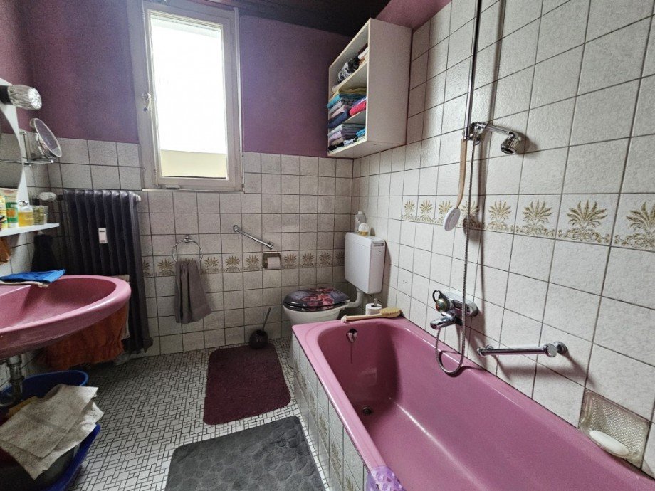 Badezimmer EG Mehrfamilienhaus Solingen