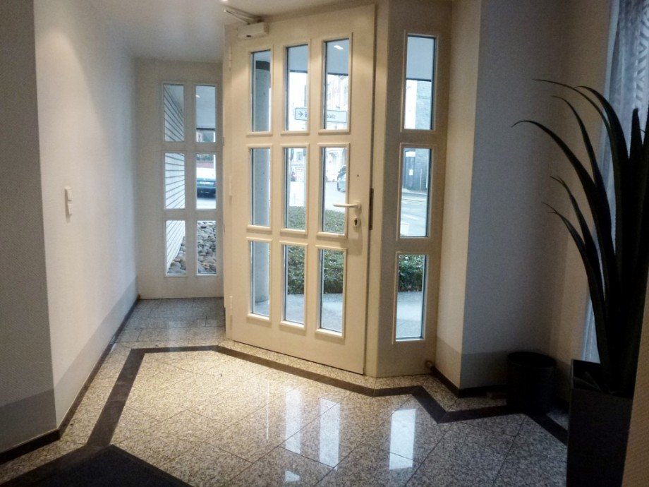 Eingangsbereich Etagenwohnung Solingen