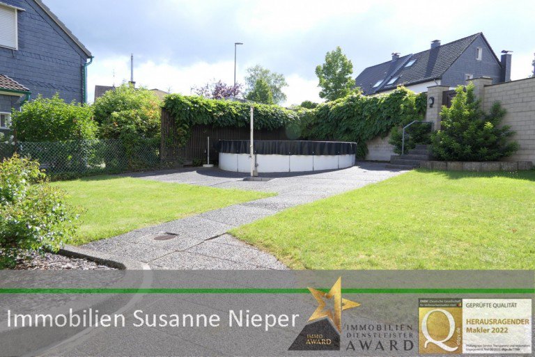 Garten Solingen Erdgeschosswohnung Haus im Haus mit Atrium, Einbauk�che, Terrasse, Garten und Gartenhaus in Solingen H�hscheid