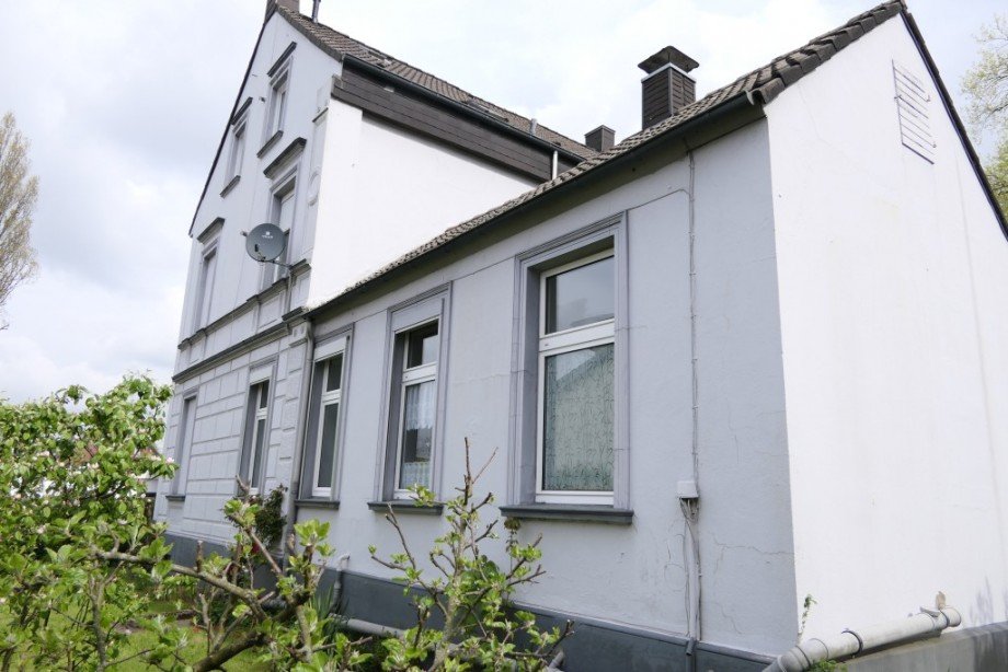 Hausansicht Mehrfamilienhaus Solingen