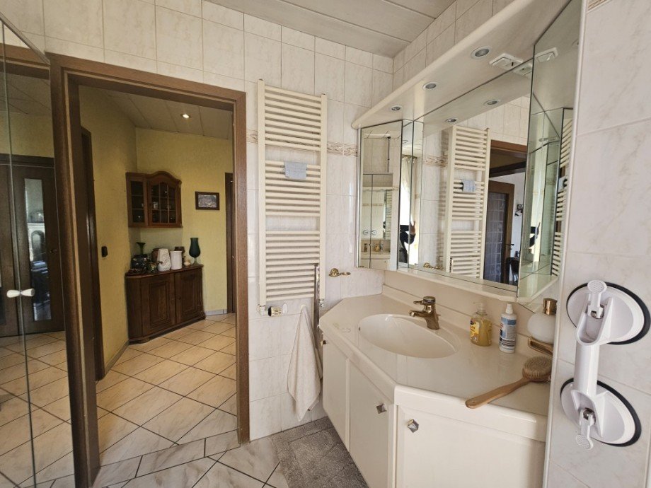 Badezimmer 1.OG Zweifamilienhaus Solingen
