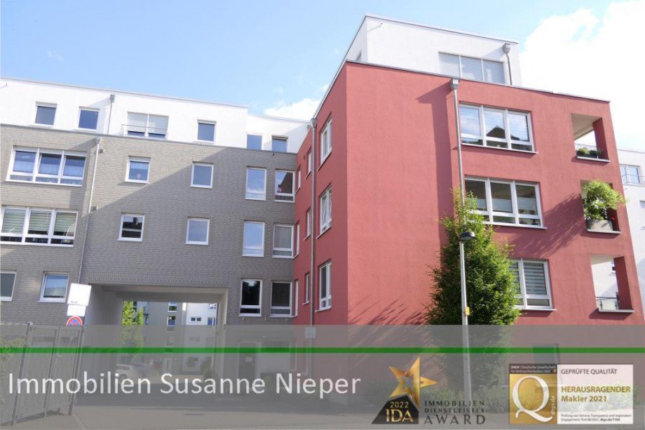 Hausansicht Etagenwohnung Solingen