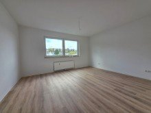 Schlafzimmer Lichthell und renoviert mit Balkon in Wuppertal-Barmen - 4.OG App.23