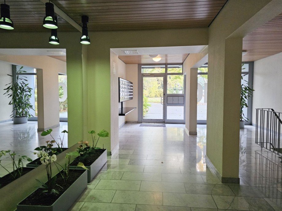 Hausflur Etagenwohnung K�ln