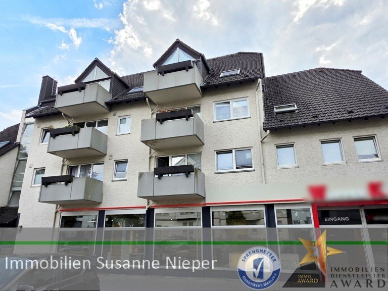 Hausansicht Solingen Etagenwohnung Solide Kapitalanlage. Gepflegte und gut vermietet Eigentumswohnung