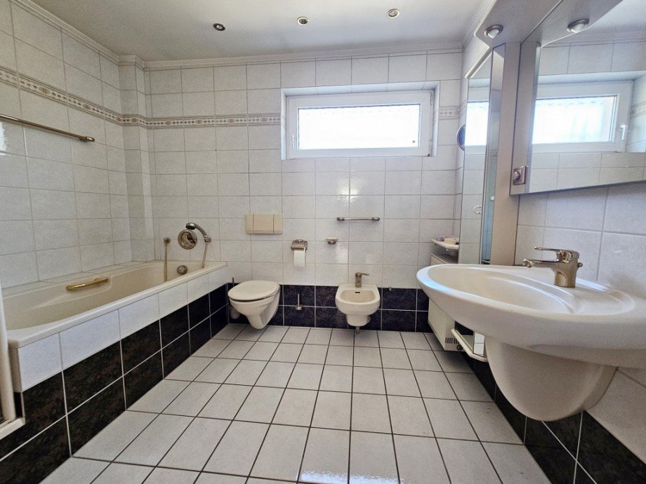Badezimmer 2.OG Einfamilienhaus Solingen