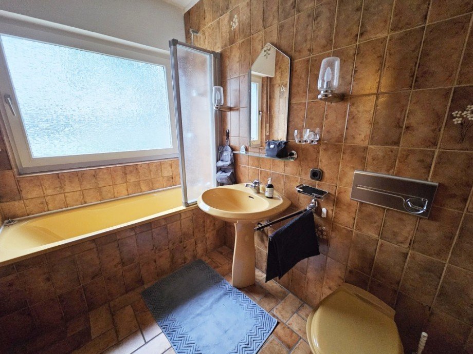 Badezimmer Einliegerwohnung Einfamilienhaus Solingen