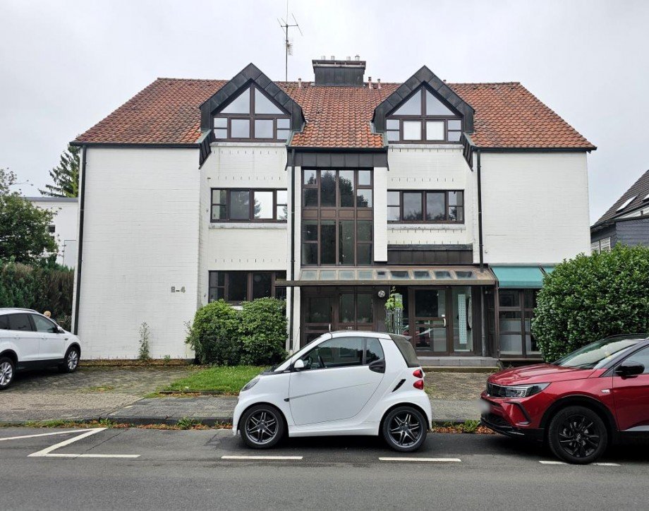 Hausansicht Dachgeschosswohnung Solingen