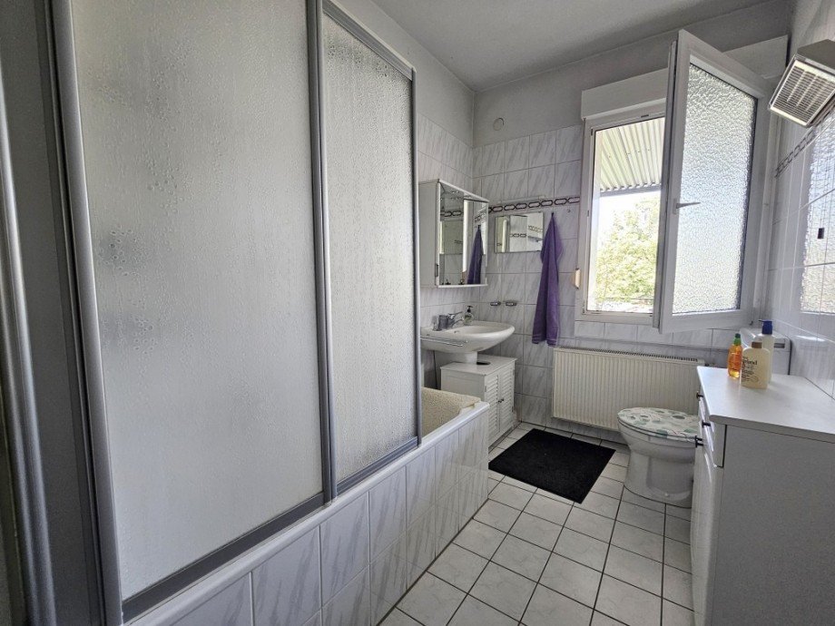 Badezimmer Etagenwohnung Solingen