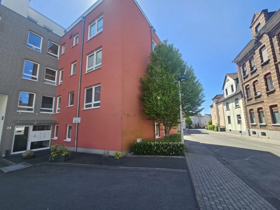 Hausansicht Etagenwohnung Solingen