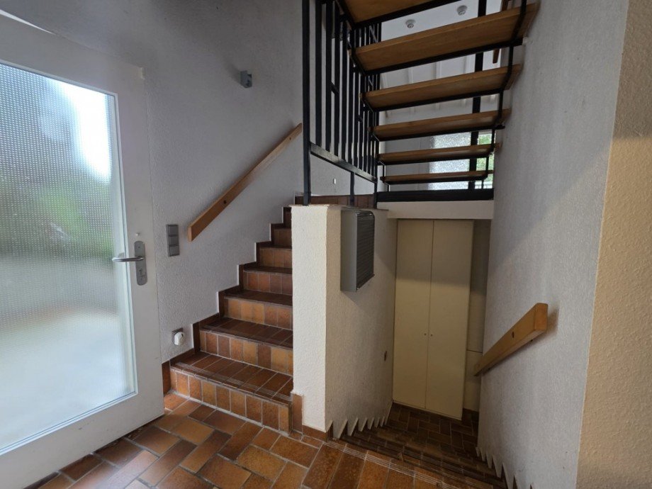Zugang Keller, Garten und Einliegerwohnung Einfamilienhaus Solingen