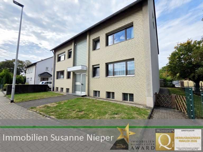 Hausansicht Hilden Mehrfamilienhaus Gepflegtes 6-Familienhaus in Hilden. Attraktiver Wohnstandort zwischen Rheinland und Bergischem Land