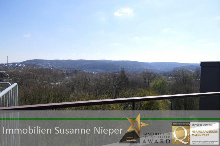 Ausblick Wuppertal Etagenwohnung �ber den Wolken mit fantastischer Weitsicht im 7.OG - Wuppertal Vohwinkel WE32