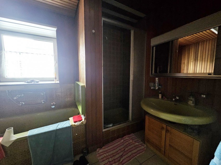 Badezimmer OG Mehrfamilienhaus Solingen