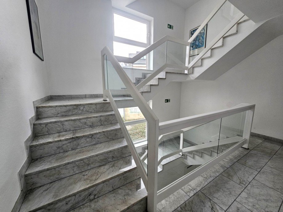 Treppenhaus B�ro / Praxis Solingen