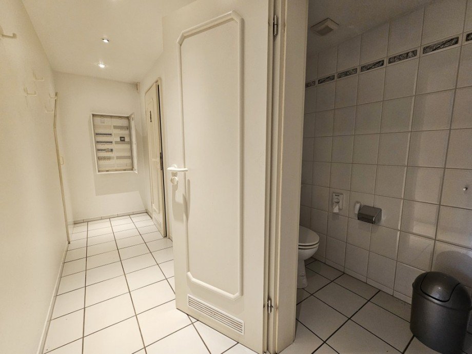 WC-Bereich B�ro / Praxis Solingen