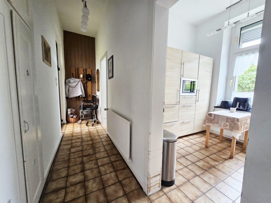 Diele EG Mehrfamilienhaus Solingen