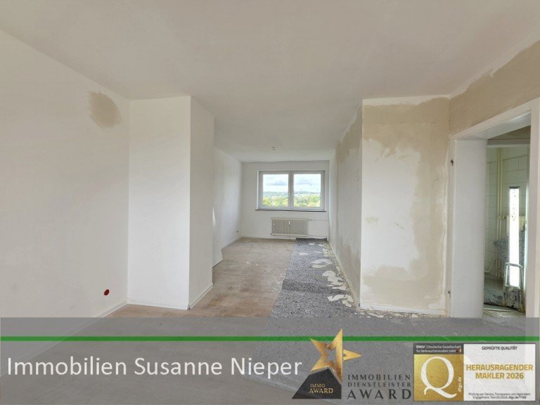 Wohnzimmer Wuppertal Etagenwohnung Jetzt anmieten und 2 Kaltmieten sparen! Einziehen und den Weitblick genie�en - 8.OGWE39
