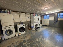 Waschk�che Gepflegtes 6-Familienhaus in Hilden. Attraktiver Wohnstandort zwischen Rheinland und Bergischem Land