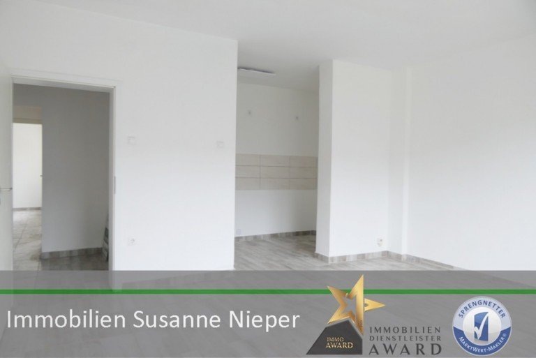 Wohnzimmer Duisburg Etagenwohnung Fertig zum Einzug - Lichthelle Dreizimmerwohnung in Duisburg Beeck
