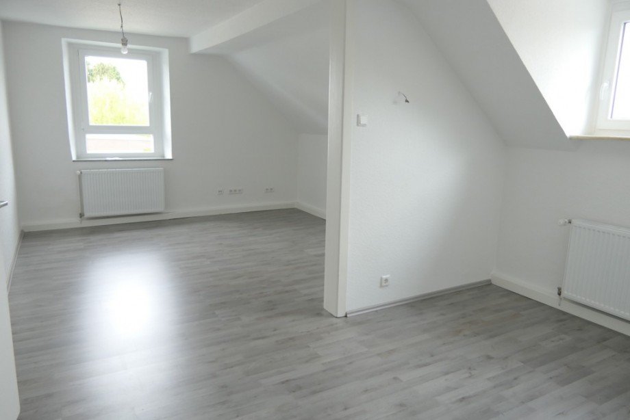 Wohnzimmer DG Mehrfamilienhaus Solingen