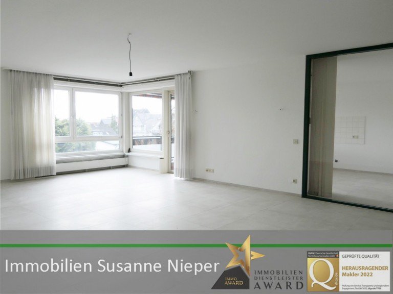 Wohnzimmer Solingen Etagenwohnung Lichtverw�hntes, barrierefreies Wohndomizil mit gro�artiger Aufteilung in ruhiger Wohnstra�e von Solingen Ohligs