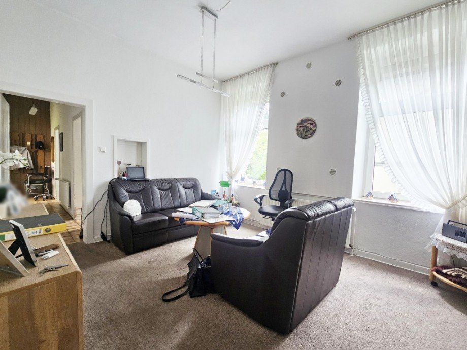 Wohnzimmer EG Mehrfamilienhaus Solingen