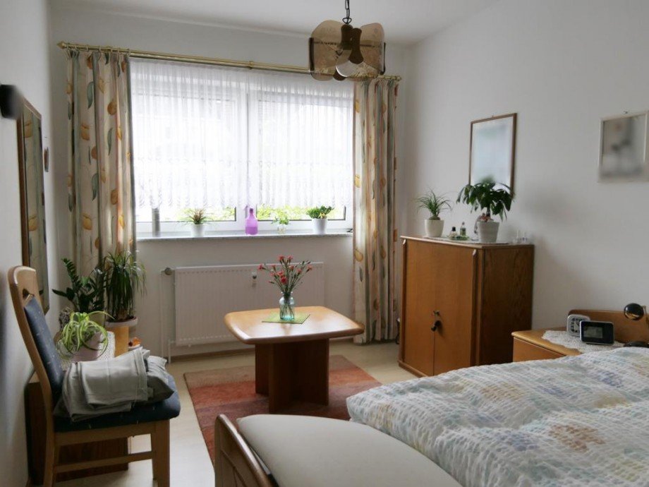 Schlafzimmer Etagenwohnung Solingen