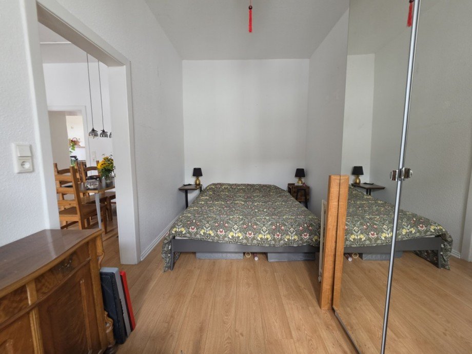 Schlafzimmer 2.OG Mehrfamilienhaus Solingen