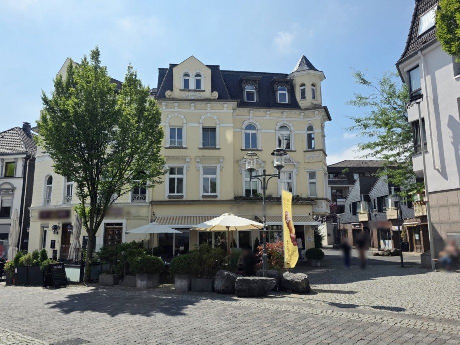 Hausansicht Etagenwohnung Solingen