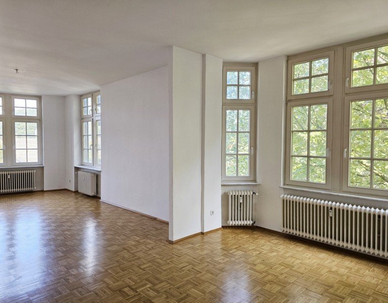Wohnzimmer Hagen Etagenwohnung Charmant mit Stil, Parkett und Balkon im denkmalgesch�tzten Wohnhaus - Hagen Wehringhausen - WE08